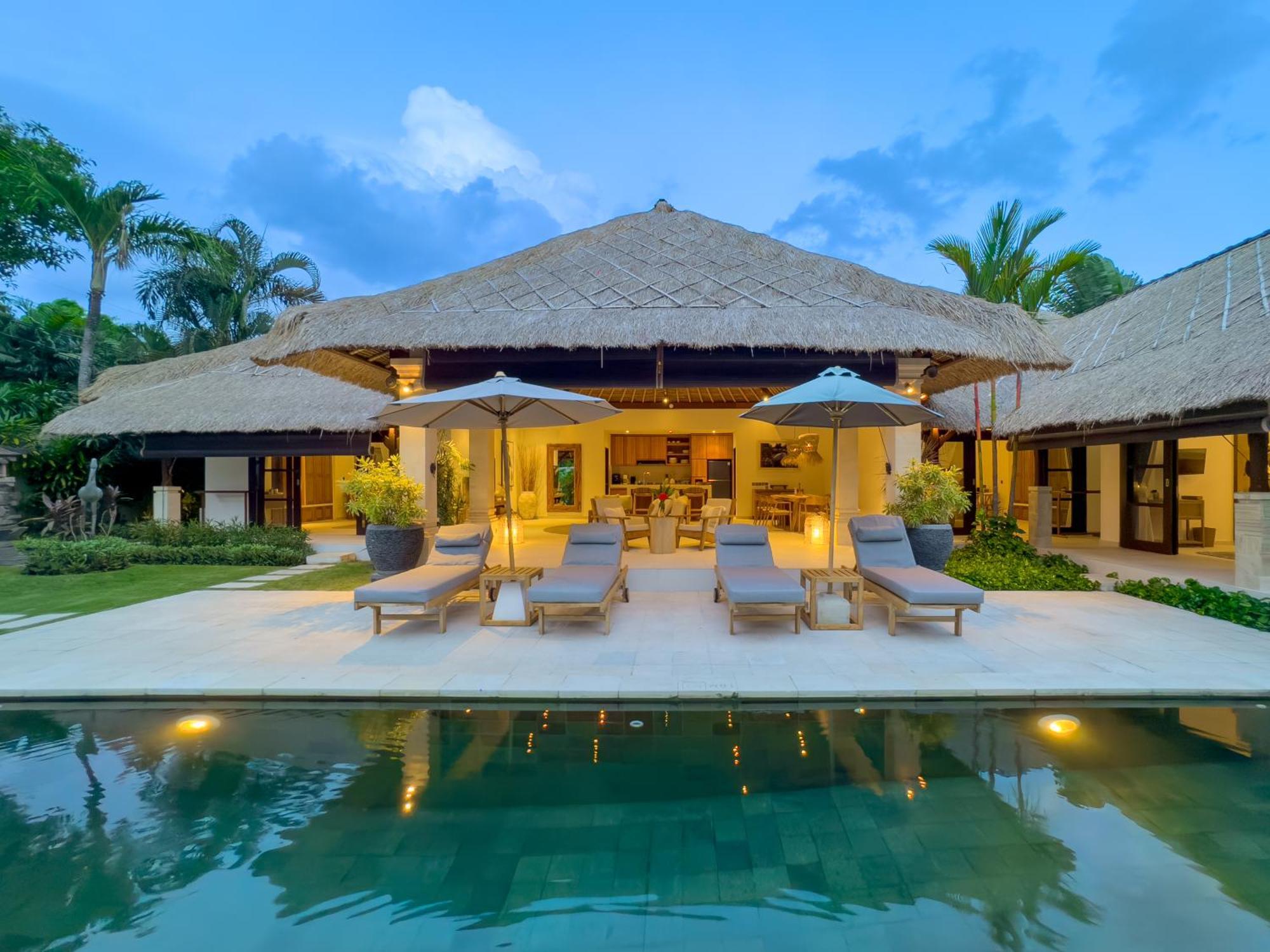 Villa Bugis Seminyak Pokoj fotografie