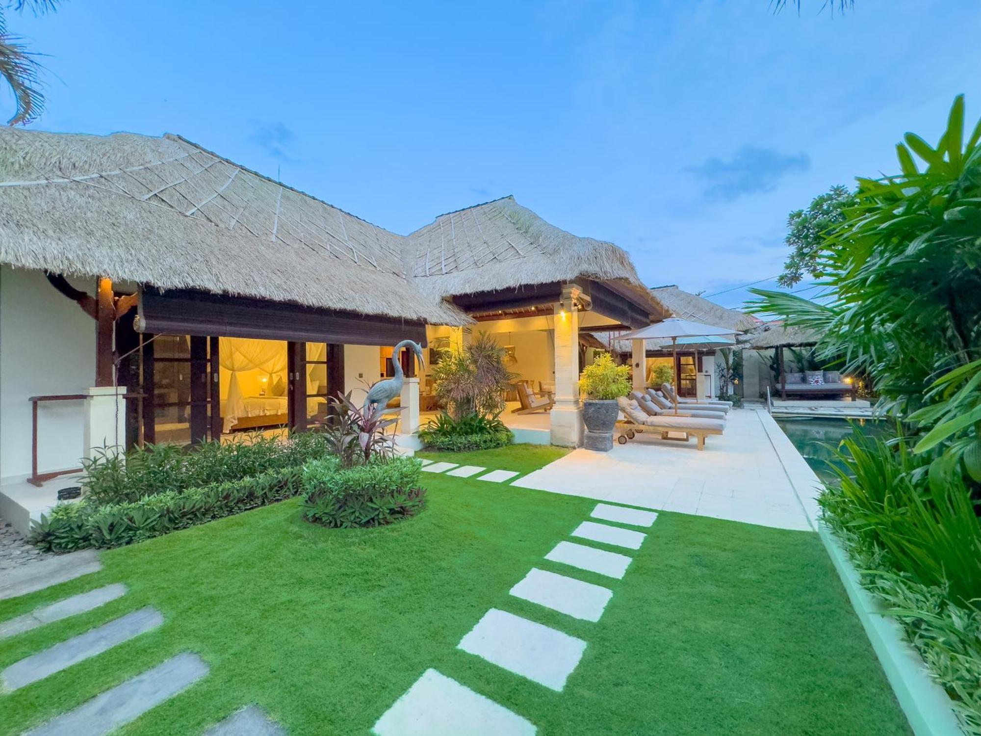 Villa Bugis Seminyak Pokoj fotografie